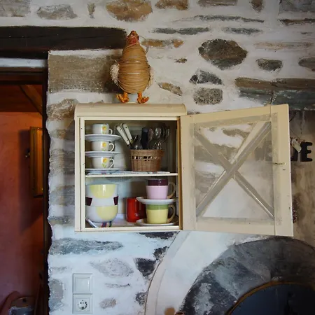 Sweet Little -next To 'home Sweet Home'- *