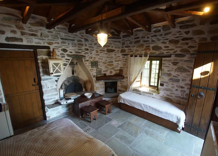 Sweet Little -next To 'home Sweet Home'- *