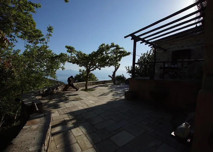 Sweet Little -next To 'home Sweet Home'- אגיוס גיאורגיוס ניליאס