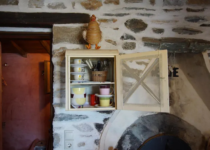 Sweet Little -next To 'home Sweet Home'- *